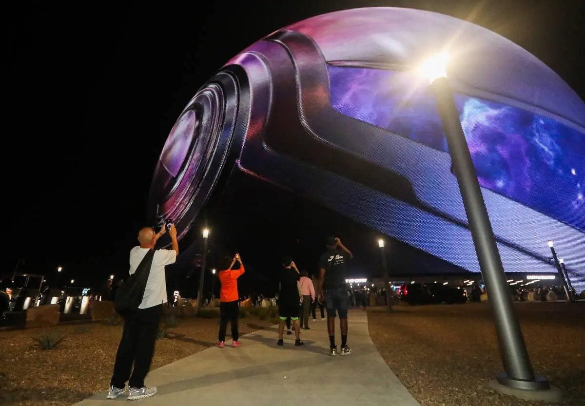 Photo of Sphere Entertainment Rebounds As Analysts Praise Outlook