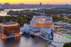 Casino de Montreal hotel Loto-Quebec