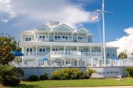 Biloxi Yacht Club Sold to Las Vegas Strip Club Tycoon Who Bought Margaritaville Casino