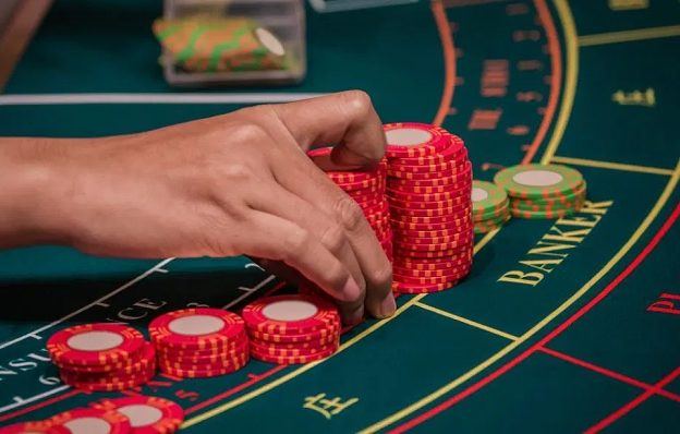 Mohegan Sun, baccarat