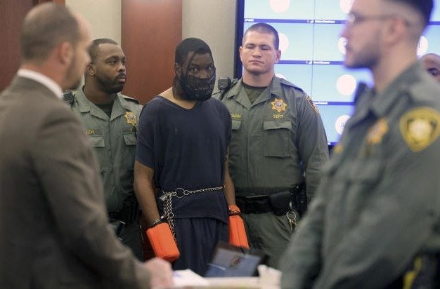 Vegas Defendant Who Attacked Judge Is Schizophrenic — Report Vegas Defendant Who Attacked Judge Is Schizophrenic — Report
