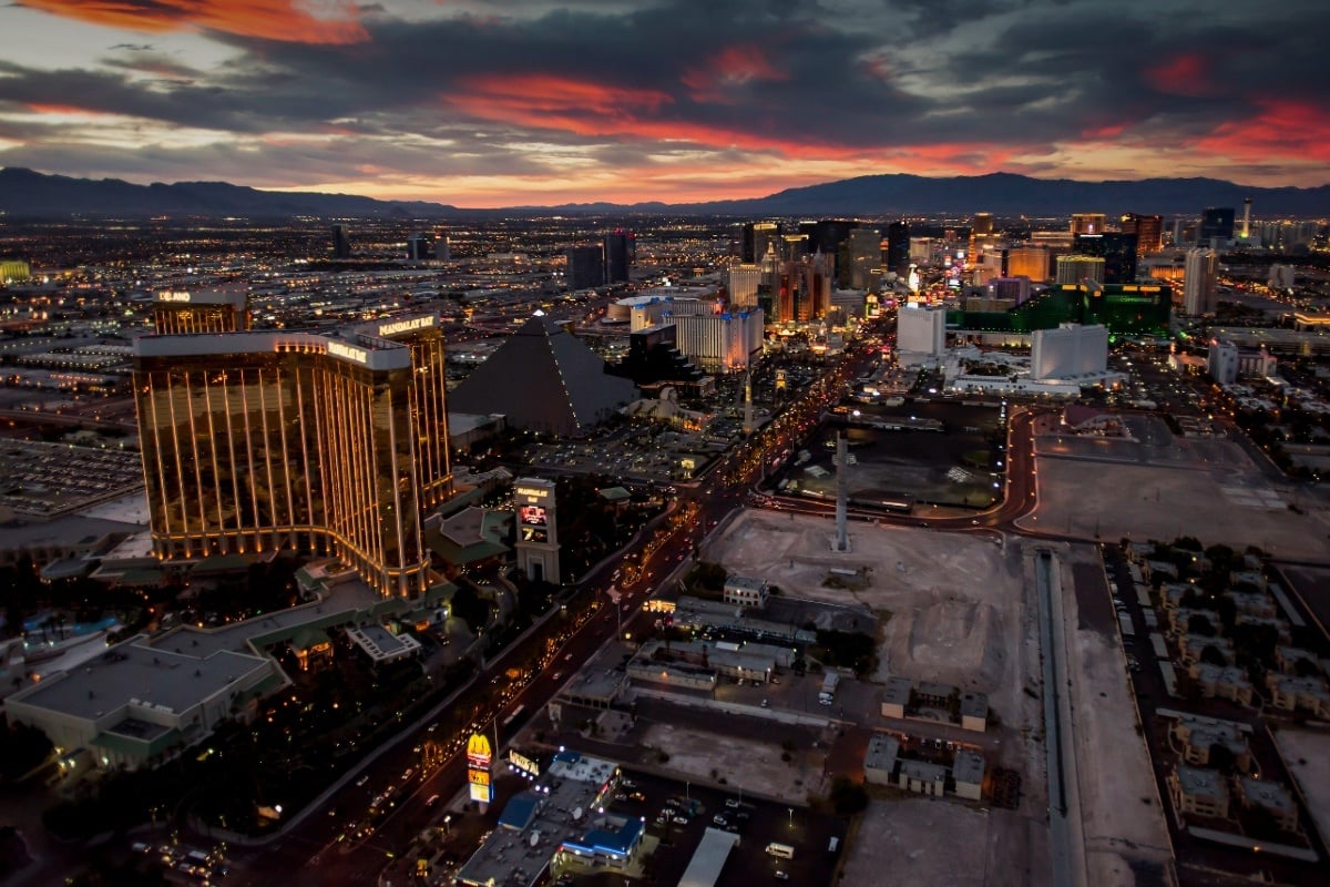 Photo of Las Vegas Strip Casino Revenue Follows Trend, Starts 2024 Slow