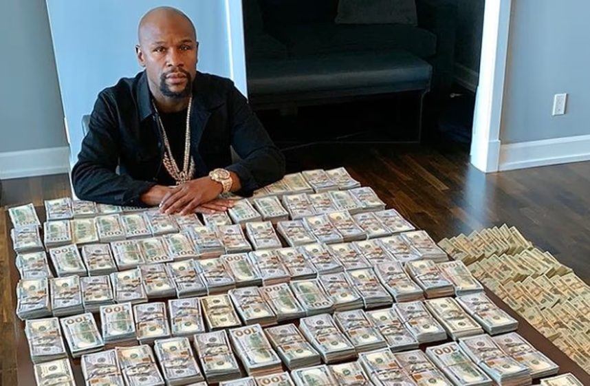 Floyd Mayweather Drops More than $1M on Super Bowl Suite