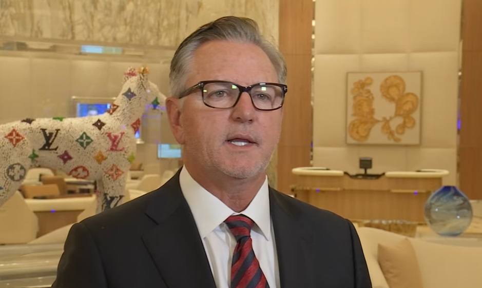 Ex MGM, Genting Exec Scott Sibella Could Lose Gaming License in Betting