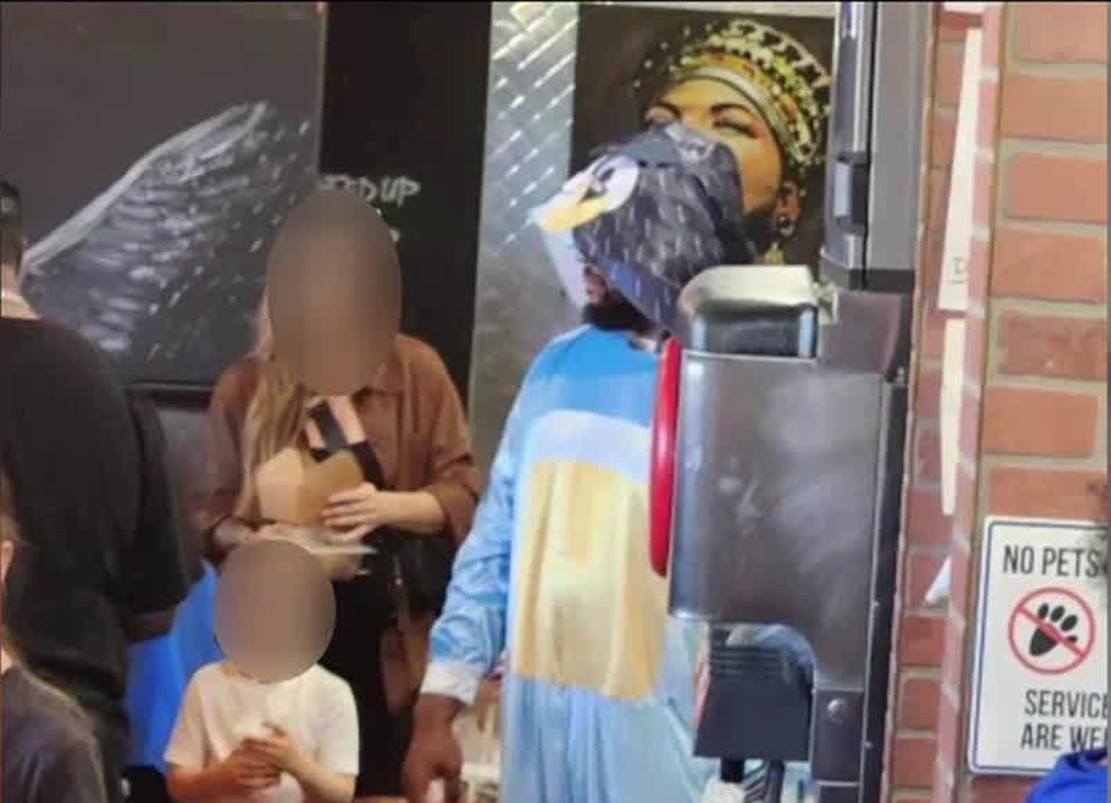 THEY BLUEY IT Vegas Restaurant Disappoints Thousands with Pathetically