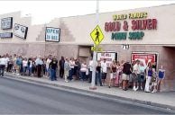 VEGAS MYTHS RE-BUSTED: You Get on ‘Pawn Stars’ by Visiting the Shop