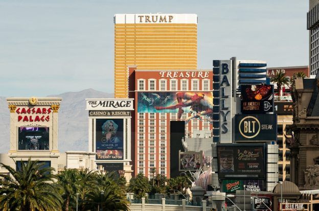 Donald Trump hotel resort liquor license
