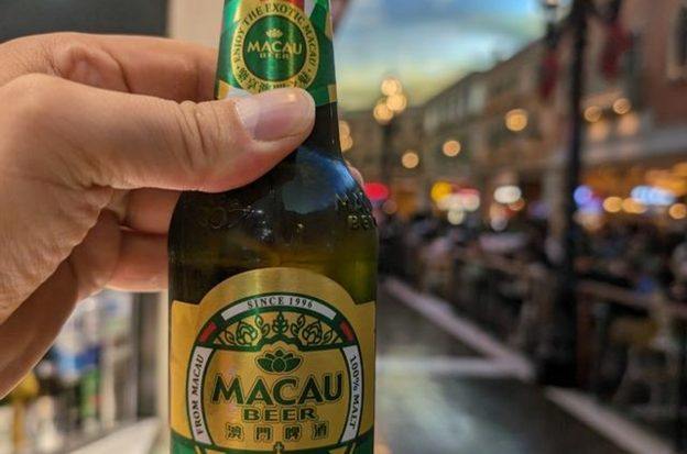 Macau casinos drinks snacks China