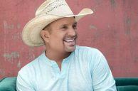 VEGAS MUSIC ROUNDUP: Garth Rides Outta Caesars Palace, Planet Hollywood Eyed Peas