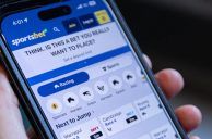 Sportsbet Sued by Aussie Gamblers For ‘Illegal’ In-Play Betting