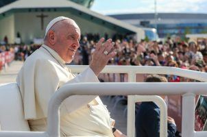 Polymarket Pope Francis odds Kalshi