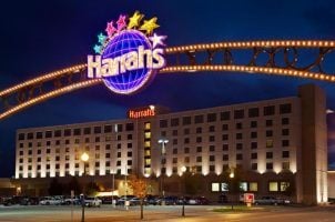 Harrah’s Joliet, Dana Bas, hotel assault lawsuit, Caesars Entertainment