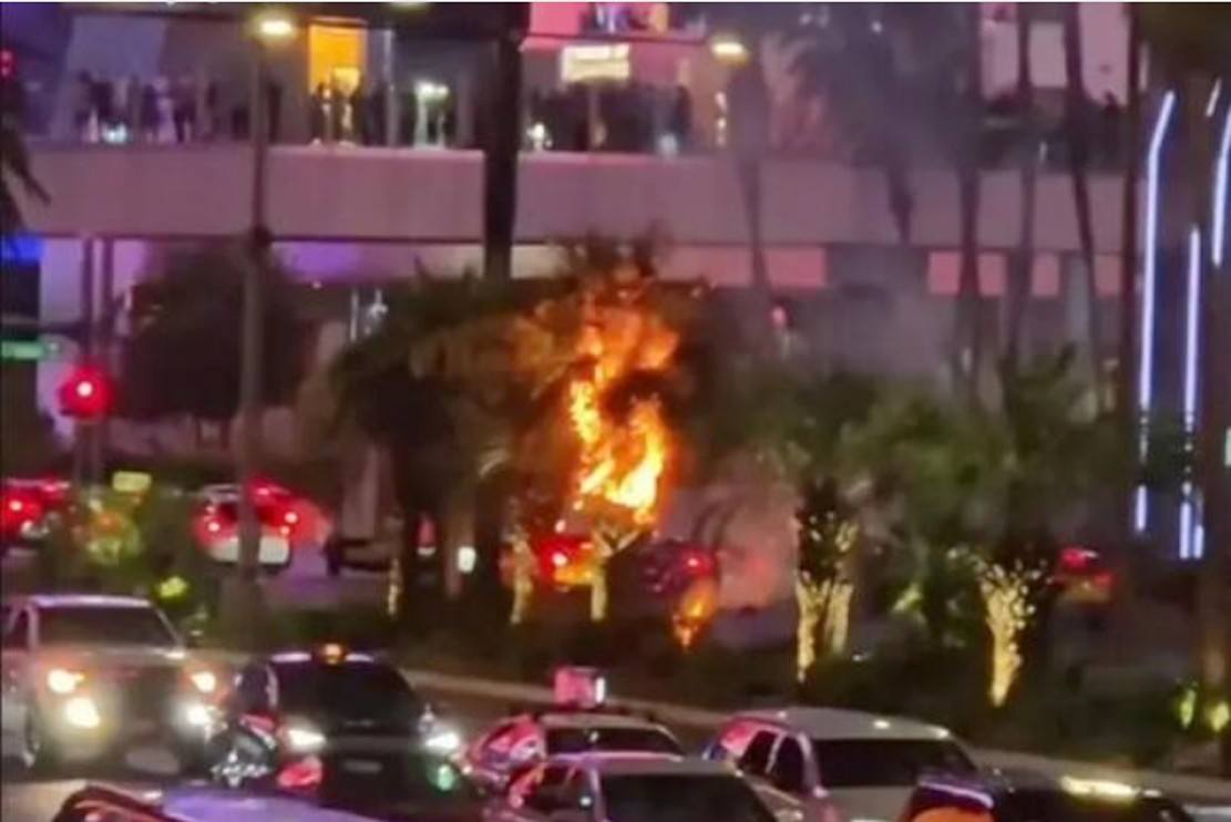Explosion and Fire Rock Las Vegas Strip
