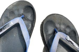 Jason Zhao, iCloud Lost Mode, Great Canadian Casino, iPhone theft Toronto, busted flip-flops