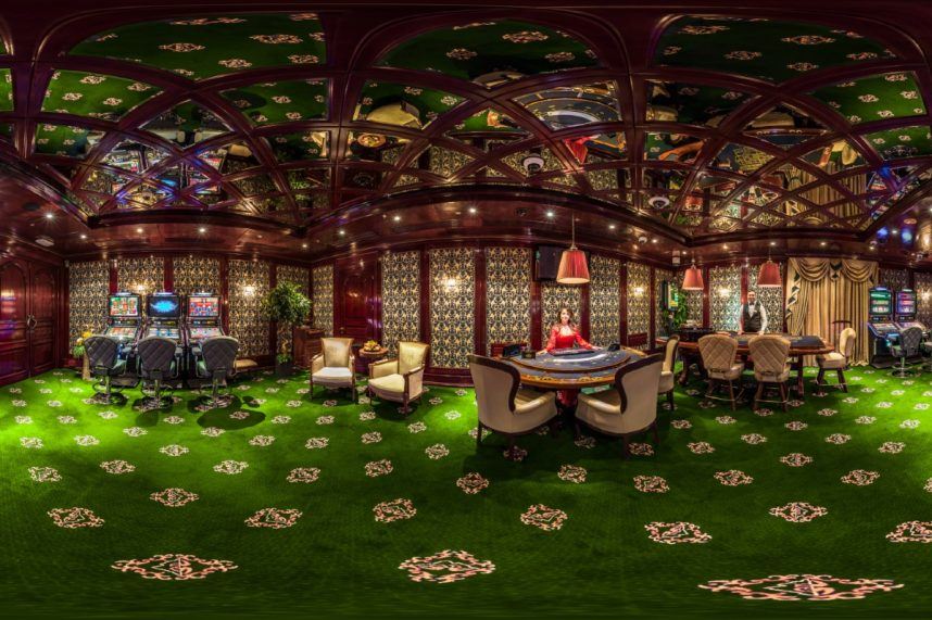 UConn virtual reality VR casino problem gambler