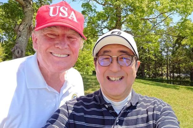Japan PM Shinzo Abe Donald Trump golf