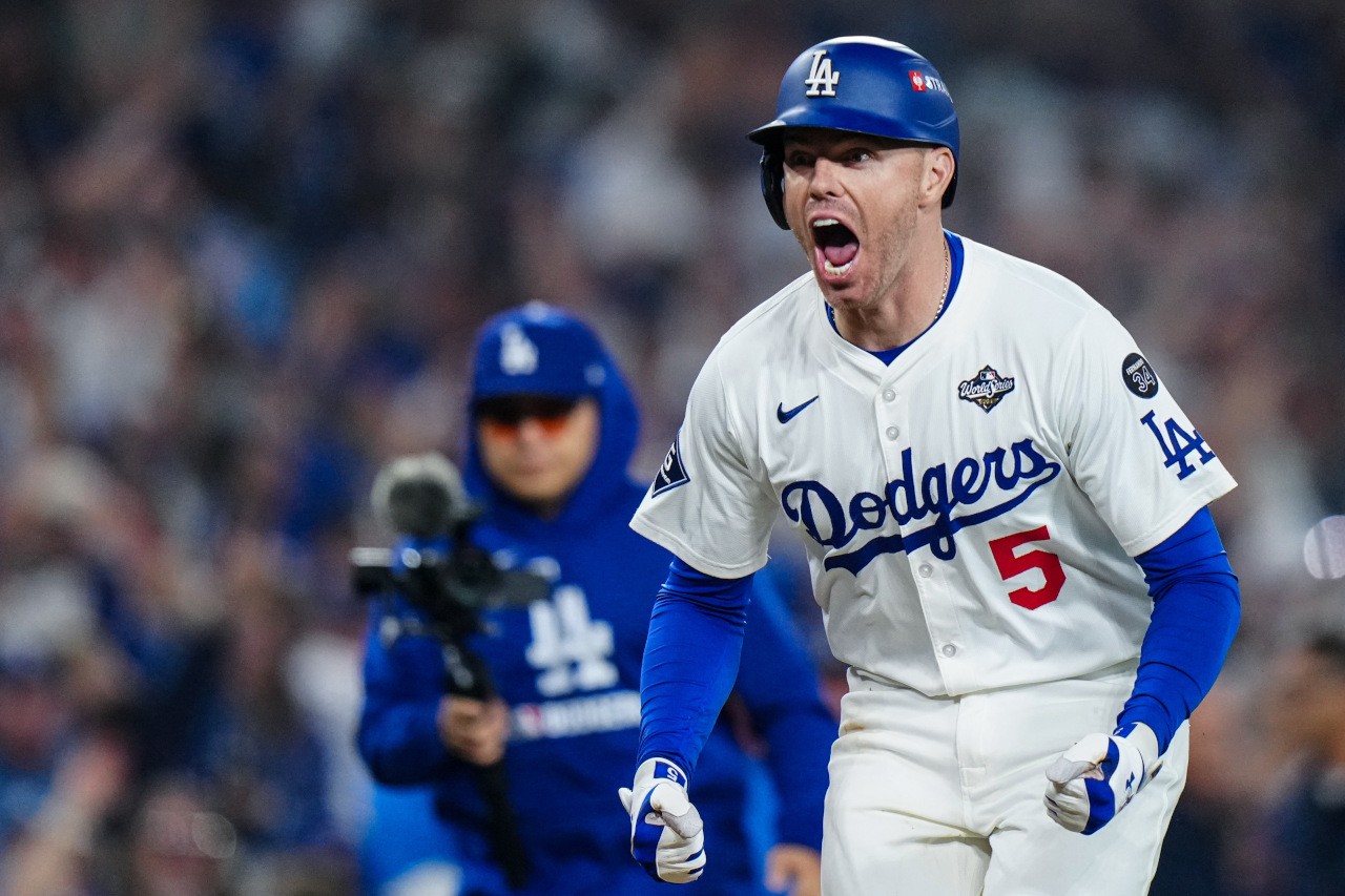 Springer Status for Game 4 of World Series Uncertain