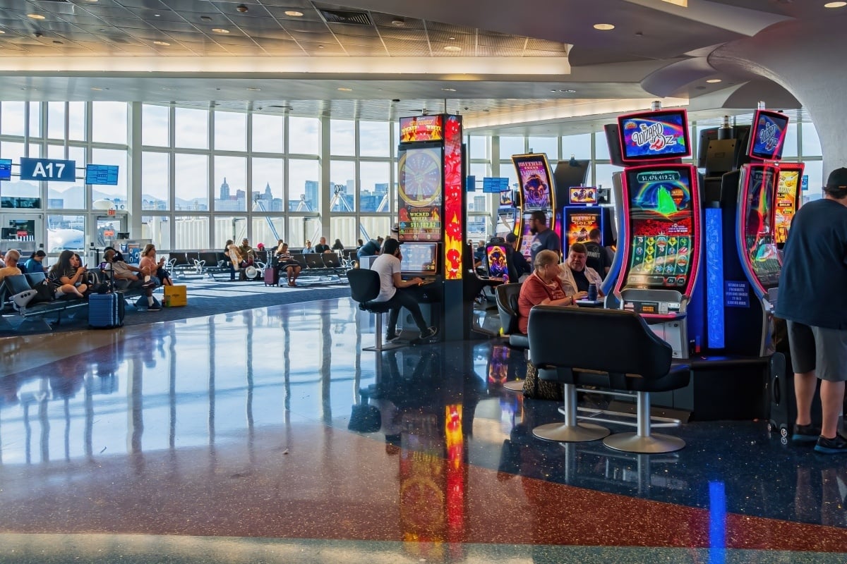 Major US Airports Want to Join Las Vegas in Offering Slot Machines