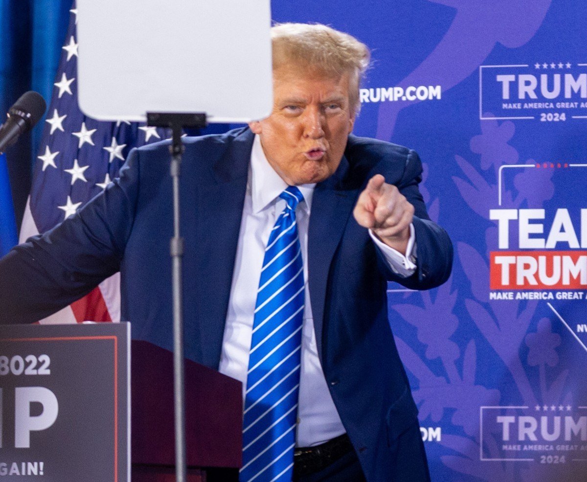 Trump Eyes Las Vegas for Rare Midterm GOP Convention