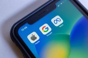 Apple Google Facebook social casino apps
