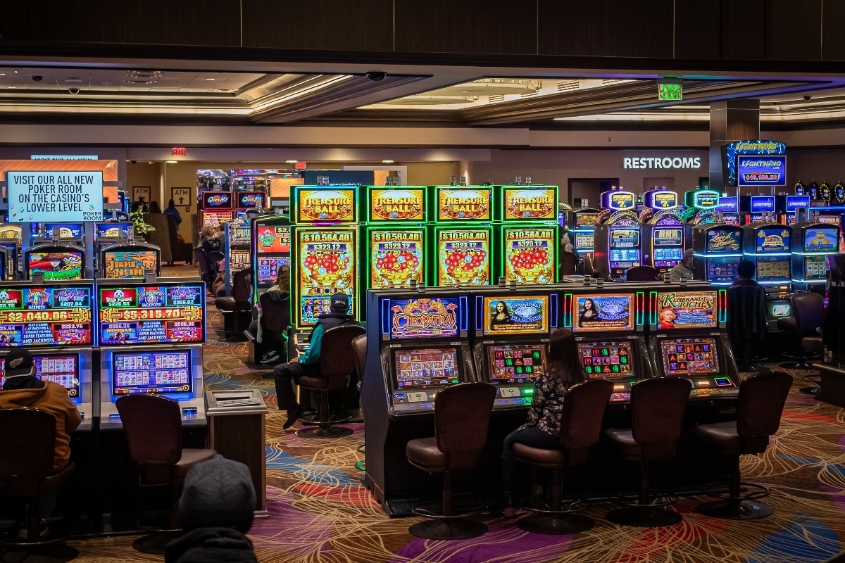 Americans Visiting Casinos in Record Numbers