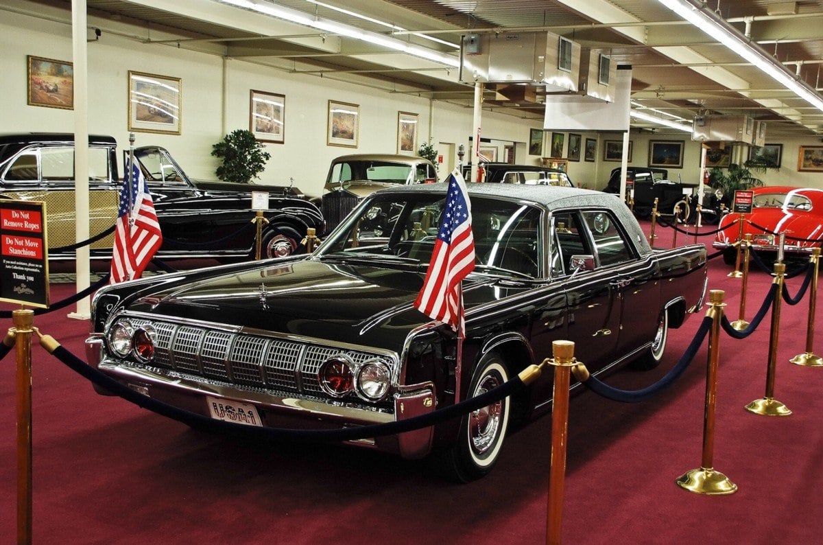 LOST VEGAS: The Imperial Palace Auto Collection