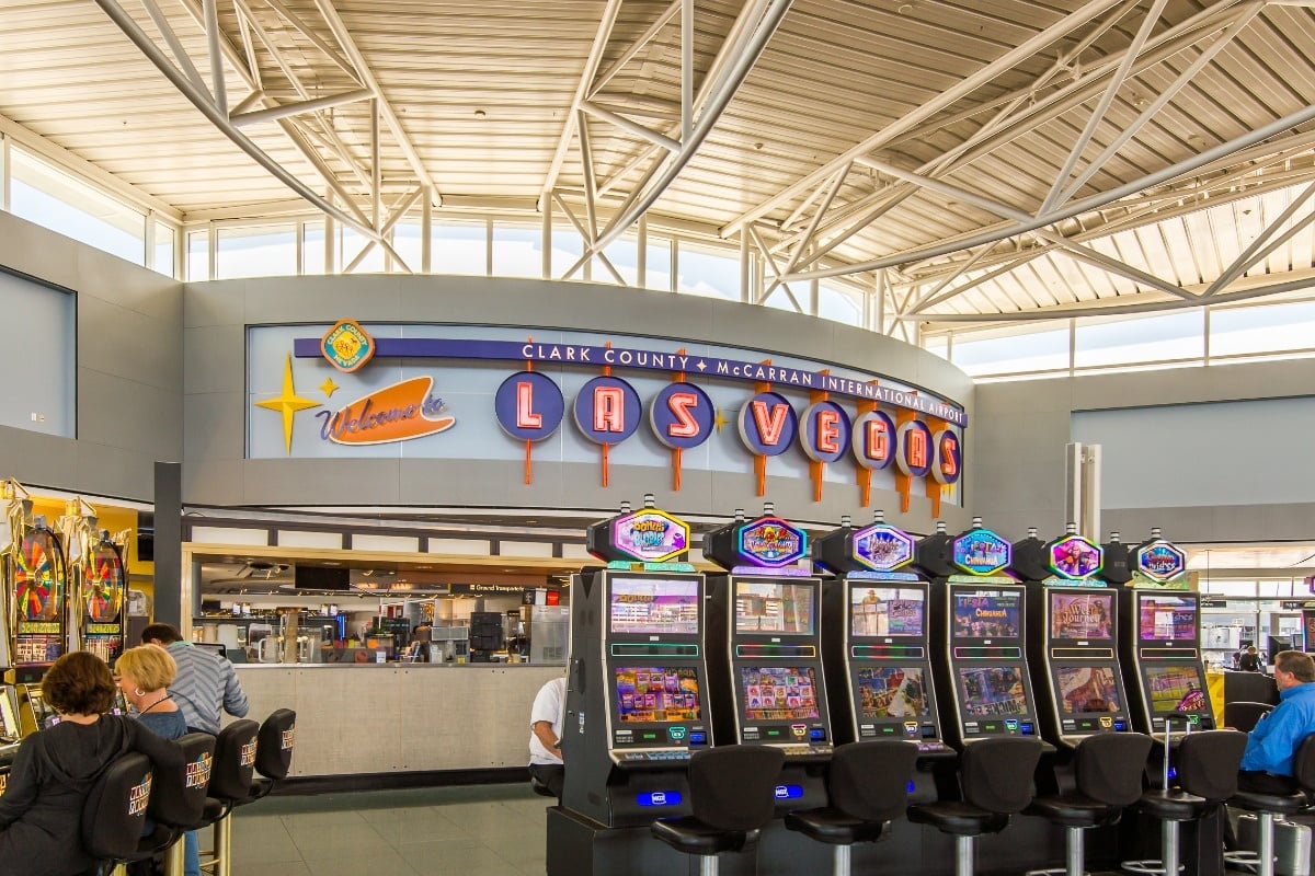 Las Vegas Expected to Be Among 40 Airports Ordered to Reduce Flights