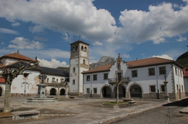 Villamanín, El Gordo, Spanish Christmas lottery, unregistered shares, lottery syndicate