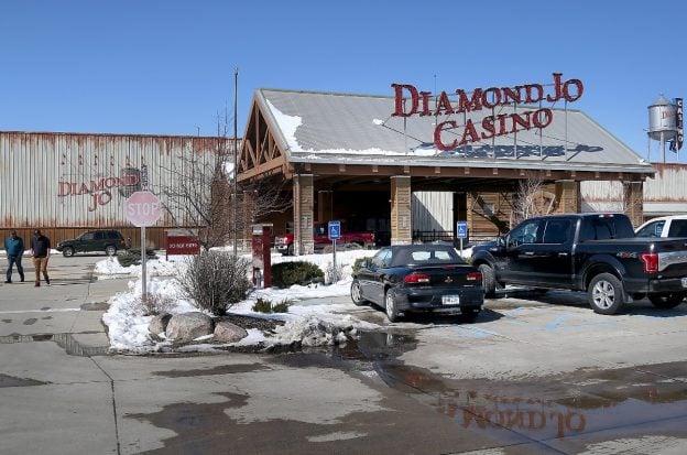 Iowa casino smoking legislation