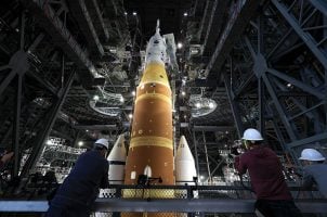 Polymarket, CFTC, prediction markets, Senate Democrats, war contracts