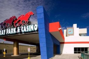 New Mexico racino, Texas border gambling, tribal gaming revenue, SunRay Park relocation, New Mexico Racing Commission
