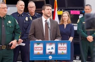 Florida gambling raids illegal slots