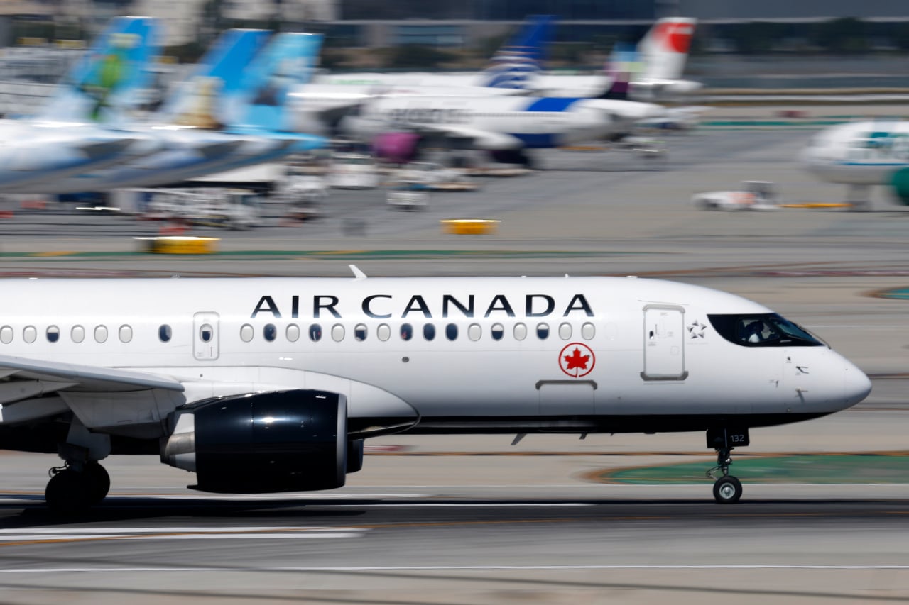 How Many Canadians Have Permanently Slammed the Door on Travel to Las Vegas?