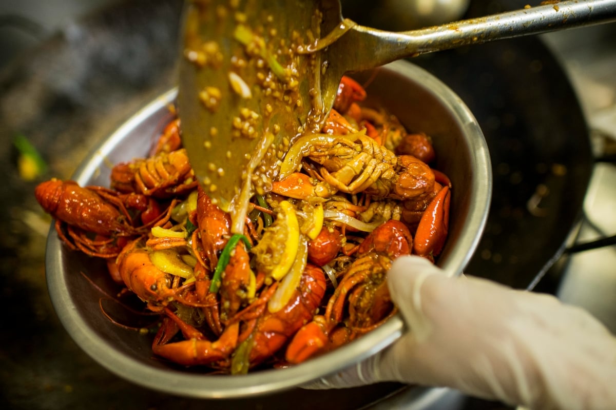 Horseshoe Council Bluffs Casino Restaurant Blends Asian and Cajun Food