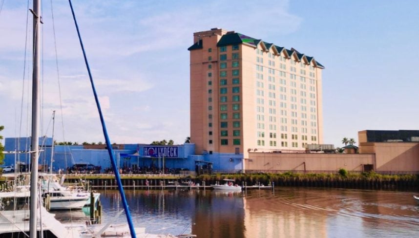 exploding shower door, Hollywood Casino Gulf Coast lawsuit, hotel injury lawsuit, shattering glass door injuries, Mississippi casino hotel incident