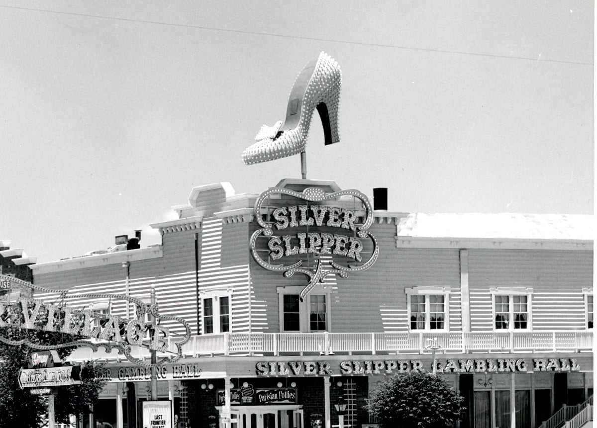 The Most Inaccurate Signs in Las Vegas History