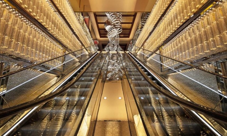 baccarat fraud execution, Swiss Casinos Zurich, baccarat cut-card scheme, casino scam ring, surveillance investigation