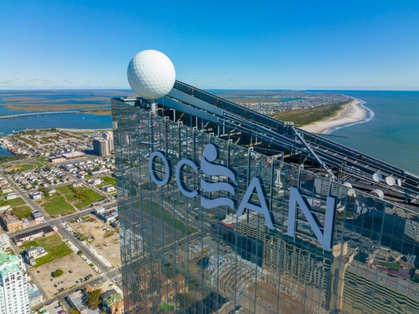 Ocean Casino lawsuit, tip pooling, casino dealers, tip credit law, New Jersey wage law