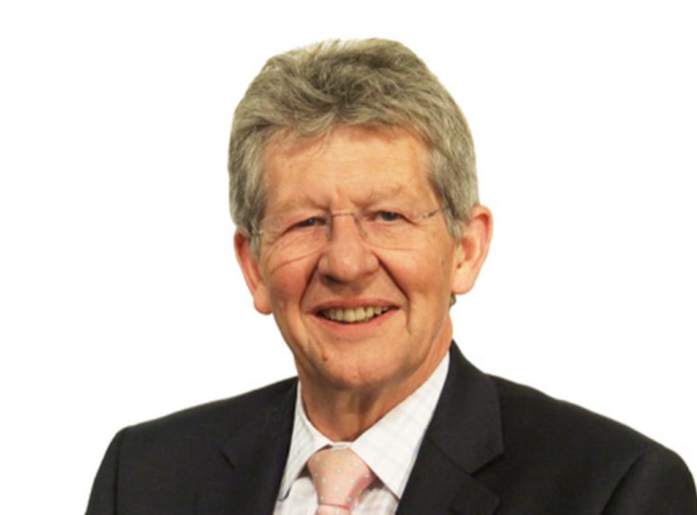 UK Ad Ban? Lawmakers Demand ‘Total Blackout’ of Gambling Ads on Social Media to Protect Children