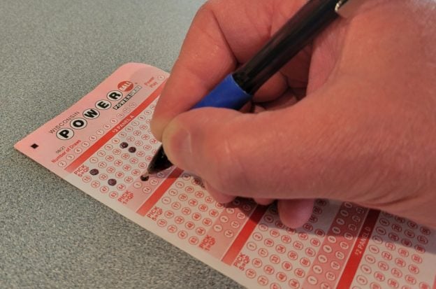 Powerball jackpot odds lottery news