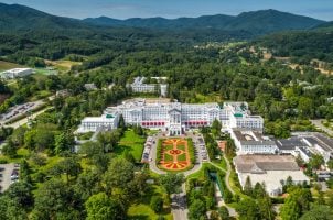 Greenbrier Casino License Renewed With Strict New Oversight Following Audit Red Flags
