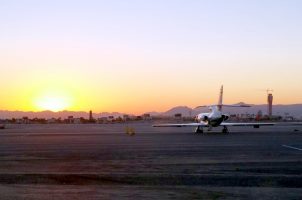 Vegas Airport Passengers Score Jackpots Giving Up Seats in Extreme Heat