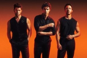 VEGAS MUSIC NEWS: New Jonas Bros. Date, Valli Denies Retirement, Blige Postpones
