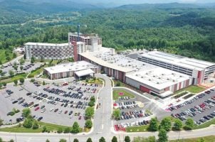 Harrah’s Cherokee Valley River Dealer to Plead Guilty in $132K Craps Cheating Scheme