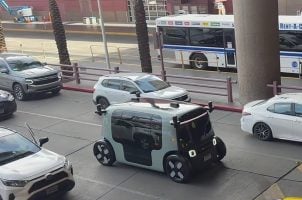 Zoox Becomes First Robotaxi Operator Approved for Las Vegas Airport Pickups