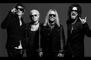 VEGAS MUSIC NEWS: Caesars Palace Books Mötley Crüe, J-Lo Vegas Residency to Air on TV