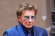 Recovering Barry Manilow Halts Second Vegas Comeback Show Two Songs In