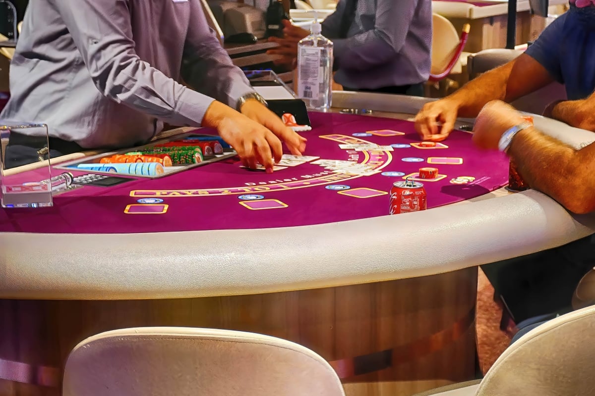 「シダー・クロッシングが経験者採用へ2,500ドルの報奨金を提供」の関連写真（出典: Casino.org News）