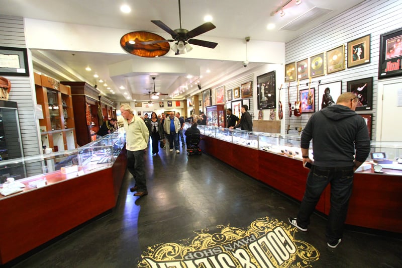 Running 'Pawn Stars' store brings challenges