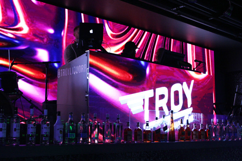 Troy Liquor Bar Opens at Golden Nugget